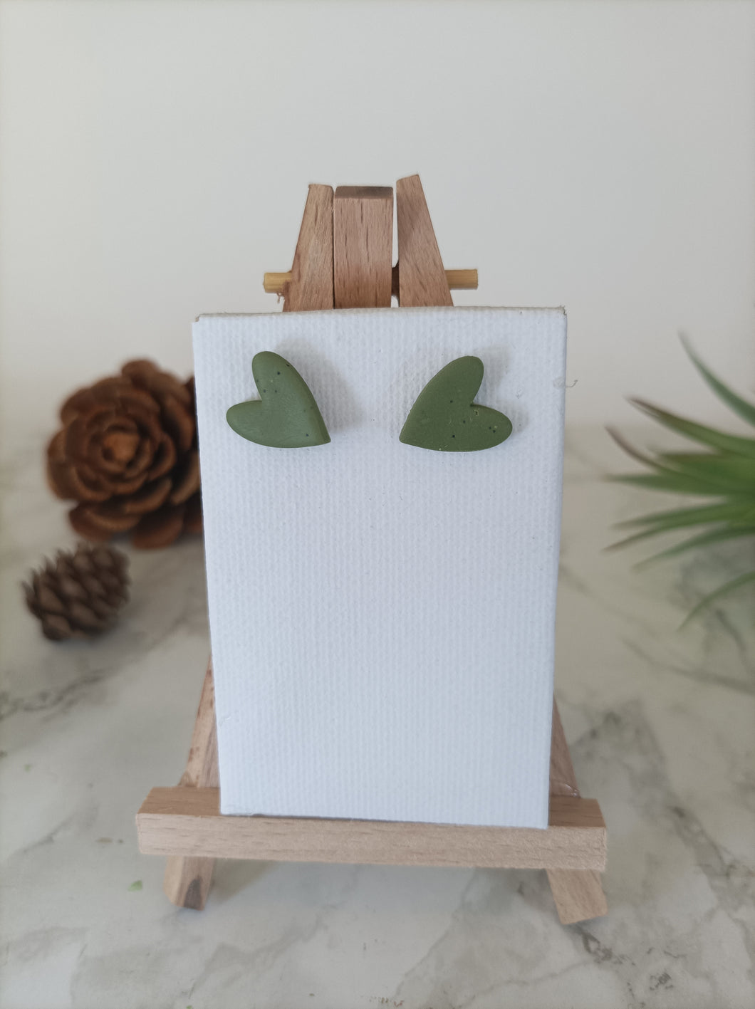 Induere - Polymer Clay Earring | Khaki & Gold Marble Heart Studs 4E
