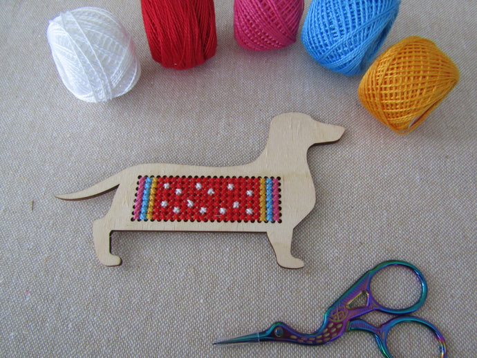 Dachshund Stitch Kit – Creativity in a Box