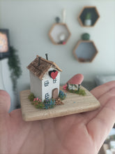 Teeny Wee House - Driftwood Cottage #fab02