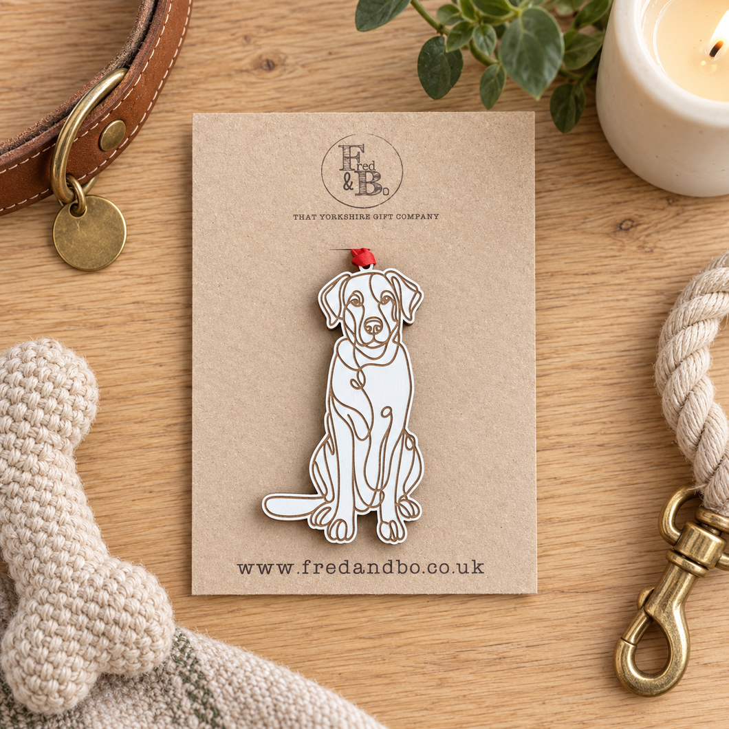 Engraved Labrador Dog Breed Christmas Bauble – Personalised Pet Keepsake