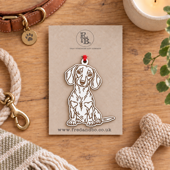 Engraved Dachshund Dog Breed Christmas Bauble – Personalised Pet Keepsake