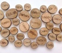 Wood slices with engraved names or words - wedding decor table setting set of 10 - Fred And Bo