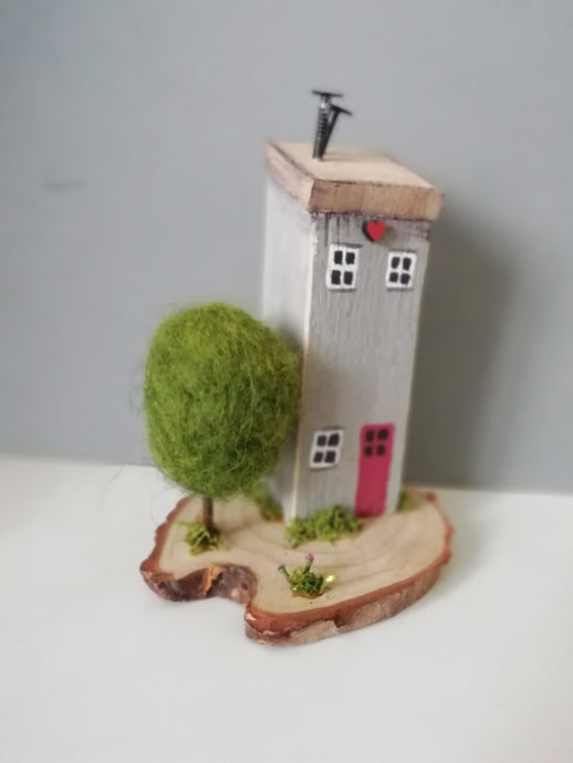Red Door Cottage - Driftwood house #011