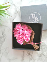 Bouquet In A Box - 12 Pink Roses