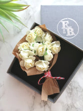 Bouquet In A Box - 12 Ivory Roses
