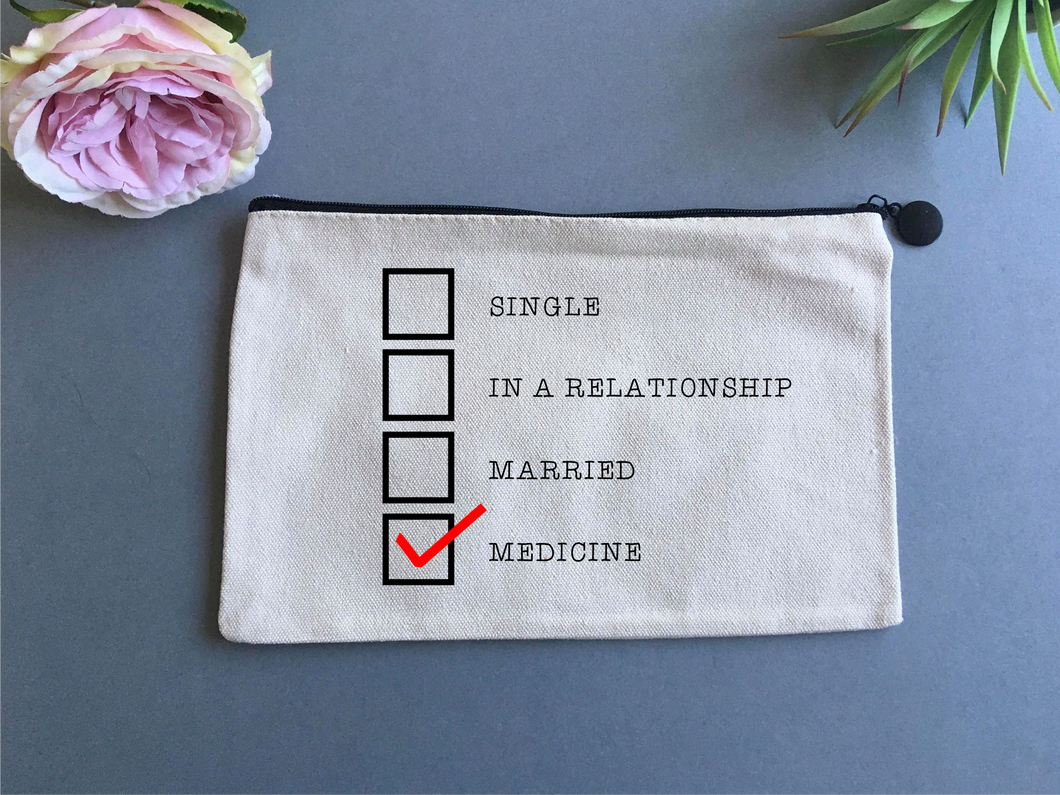 Linen pouch - Medical Relationship Status - Fred And Bo