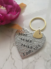 Love never fails - Corinthians stamped Keyring - Fred And Bo