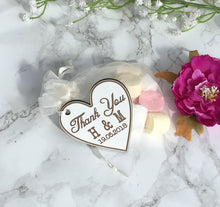 Wedding favour Tag - Heart with initials and date - Wooden wedding - Fred And Bo