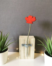 Poppy wooden flower - Flower In A Test Tube - Fred And Bo