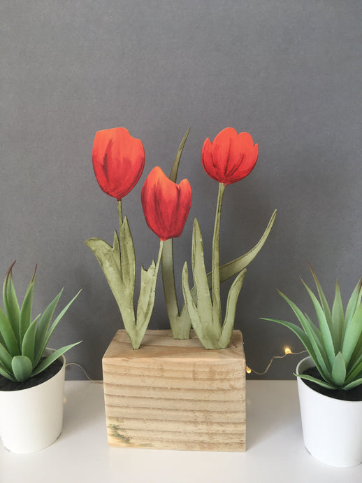 Tulip wooden flower block - medium - Fred And Bo