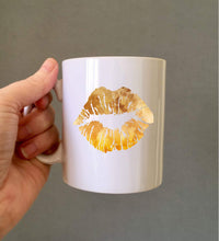 Lips- Gold ceramic mug - Fred And Bo